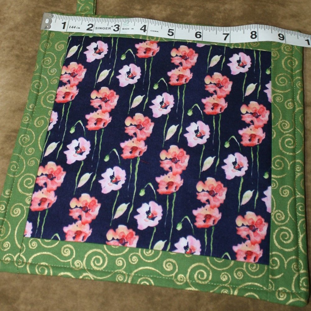 Hand-Crafted Reversible Table Linens - Picture 5 of 10